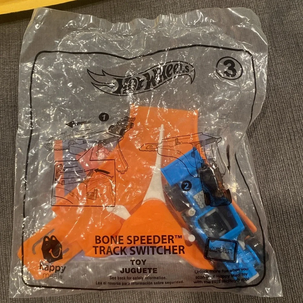 2019 Hot Wheels McDonald’s Toy - Bone Speeder      boys cars happy meal toys boy